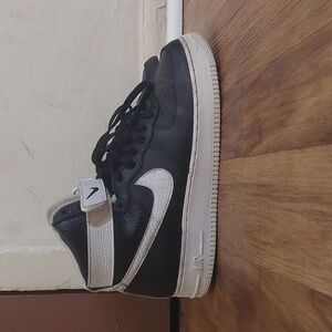 Nike Black and White Men's Sneakers
